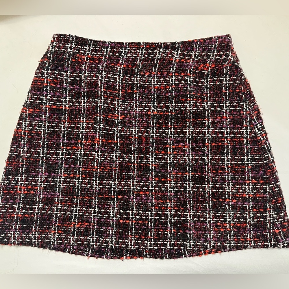 Madison Jules from Macy’s Plaid Skirt - Picture 1 of 2